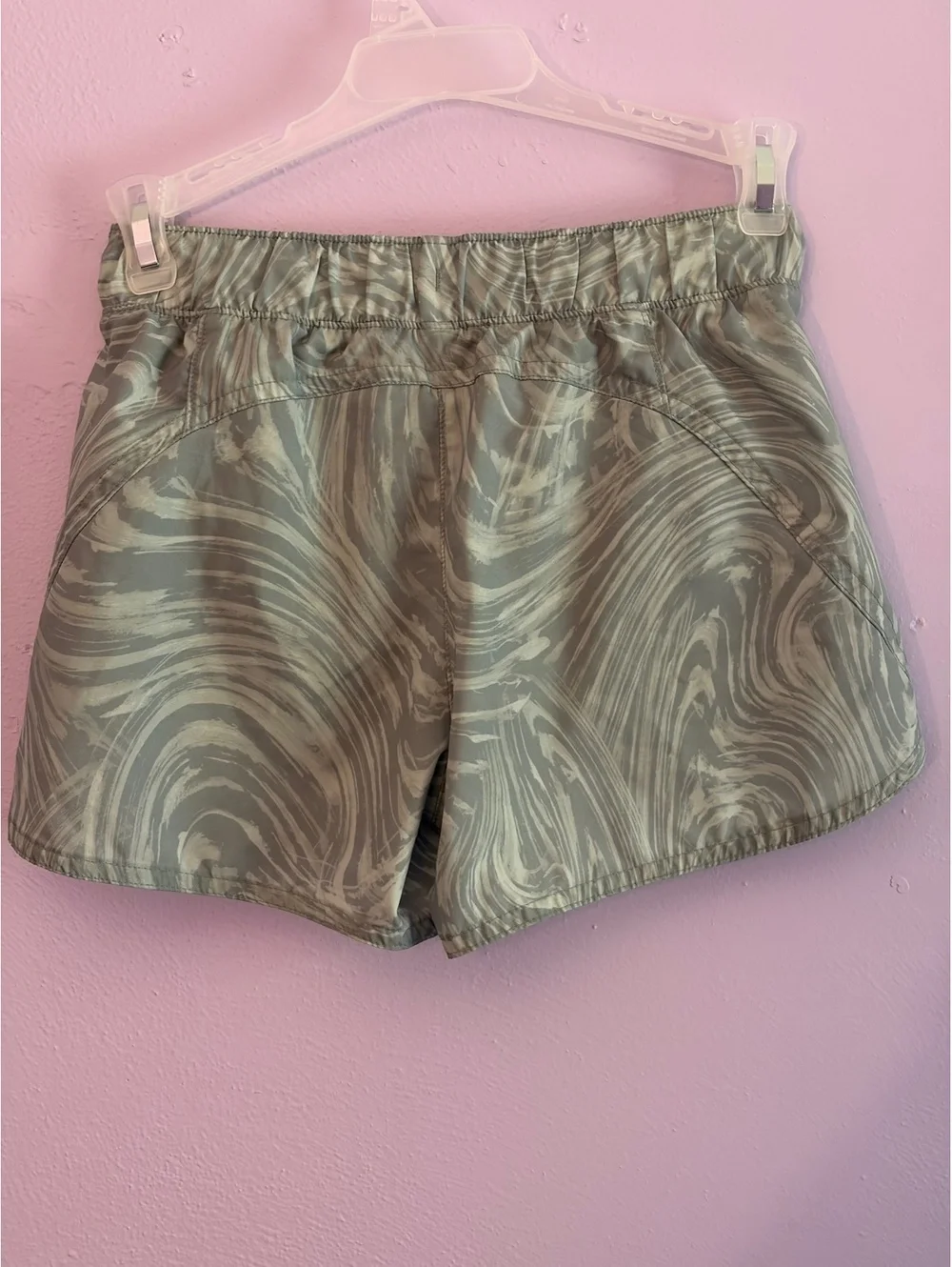 Old Navy Active Go-Dry Cool Girls Athletic Shorts Size L